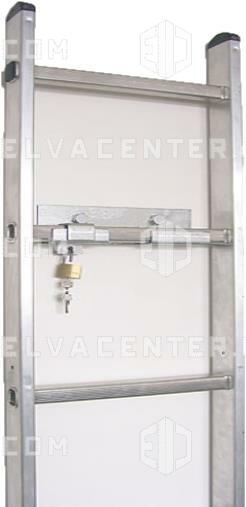 078310 - Ladder type 2 - 2.80m Rung ladder with wall fastening and padlock